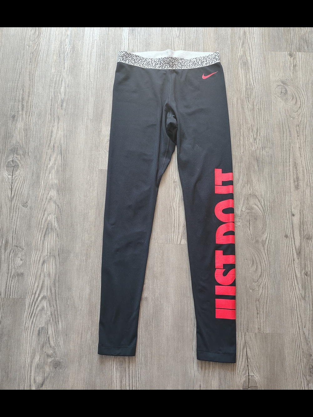 Nike Pro Dri-Fit Women's Black Leggings Red Just Do It Logo Activewear Size M